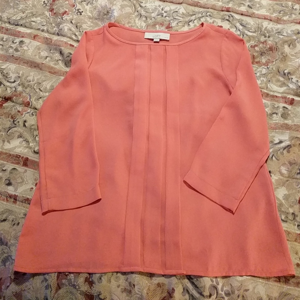 Pink blouse with front pleats